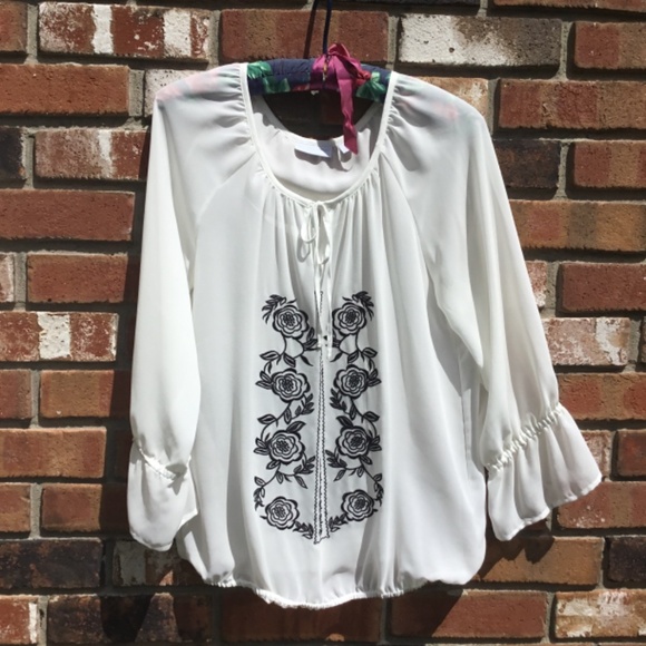 Two cream colored Tops: Vince Camuto / NY & Co. - Picture 7 of 11